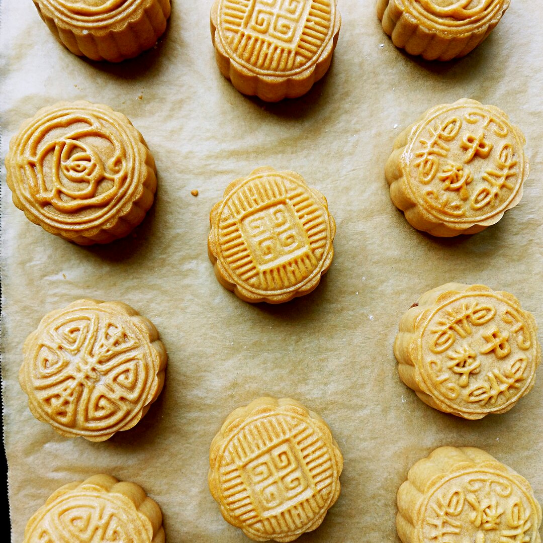 广式月饼—蛋黄莲蓉月饼