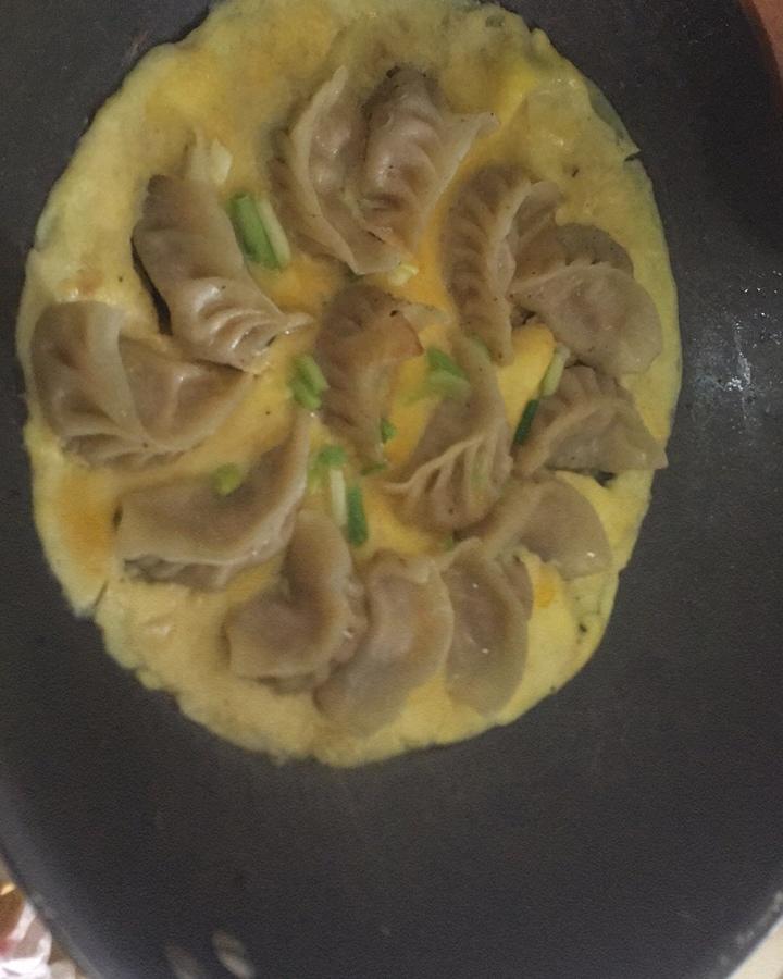 鸡蛋抱饺