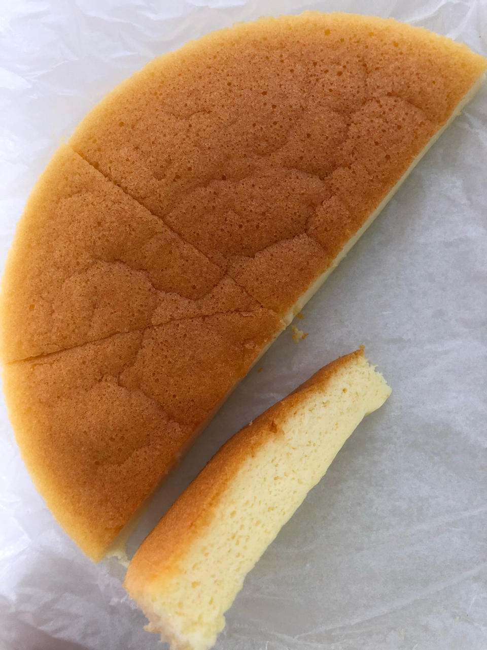 不用奶油奶酪也能做的“轻乳酪蛋糕”🍰