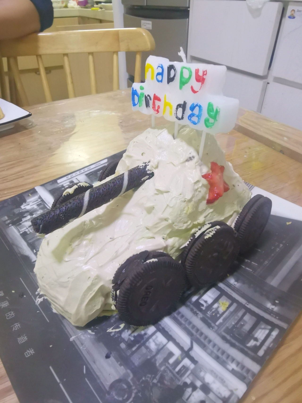 坦克生日蛋糕