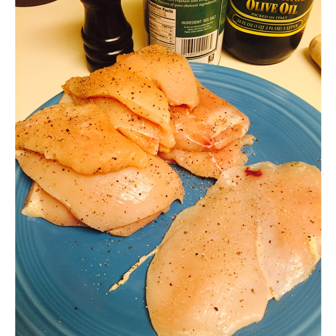 酷炫屌炸天好吃的煎鸡胸肉（香蒜蜂蜜煎鸡胸肉）