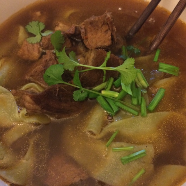 红烧麻油排骨面