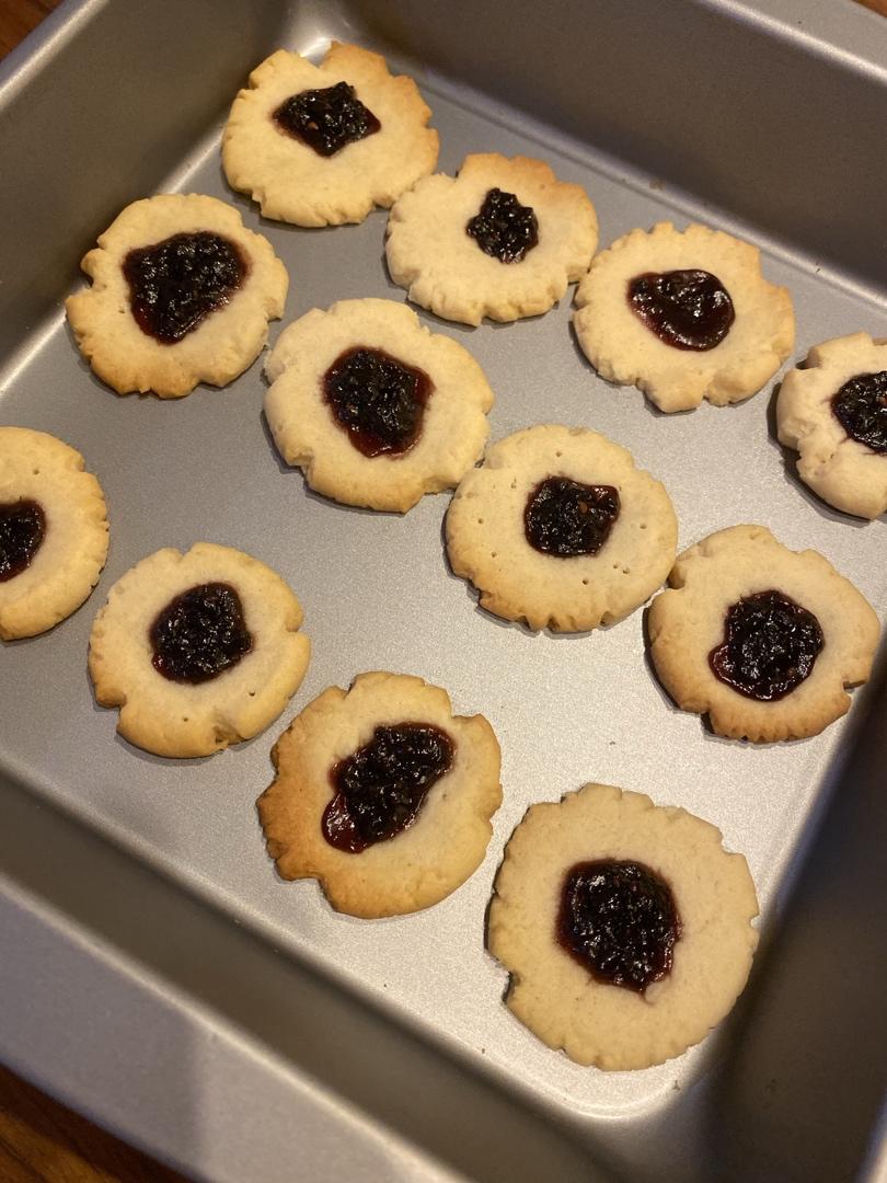 新手辣妈cc做的蓝莓曲奇饼干