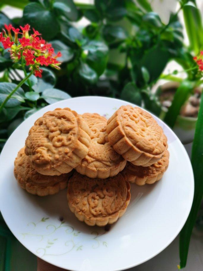 北方老式酥皮伍仁月饼