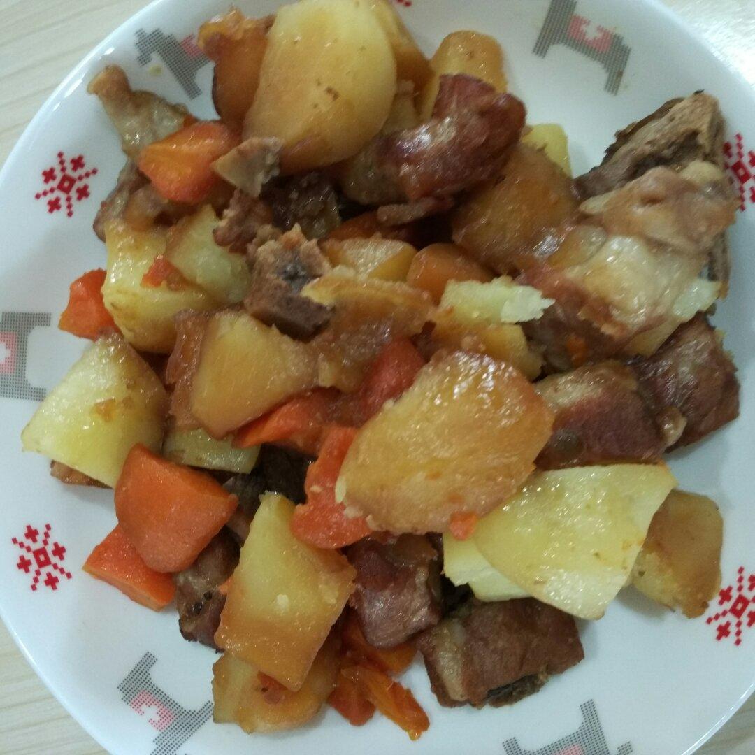 【电饭煲土豆焖排骨】