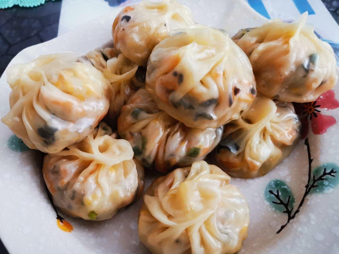胡萝卜木耳鸡蛋素包子
