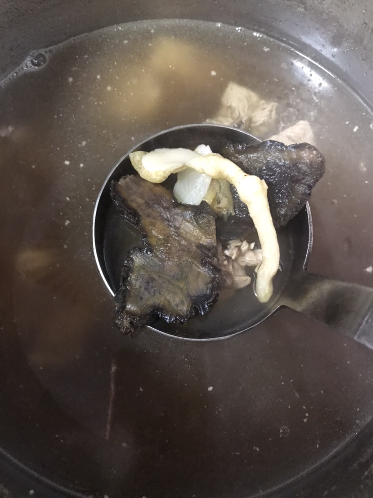最传统的汤-生地玉竹龙骨汤的做法 步骤3