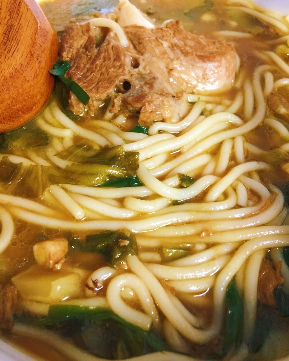 酸菜小锅米线-家庭版