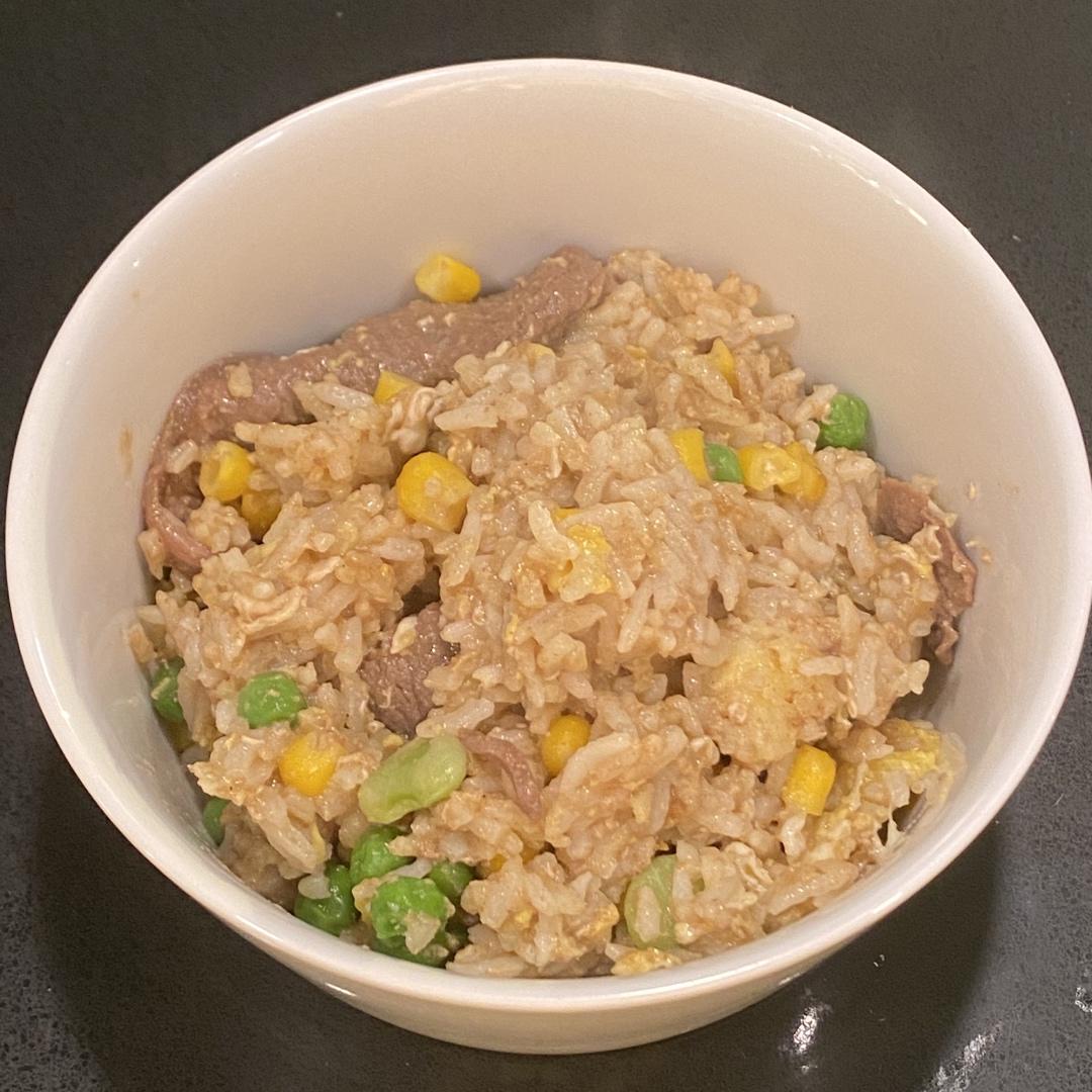 咖喱肥牛炒饭