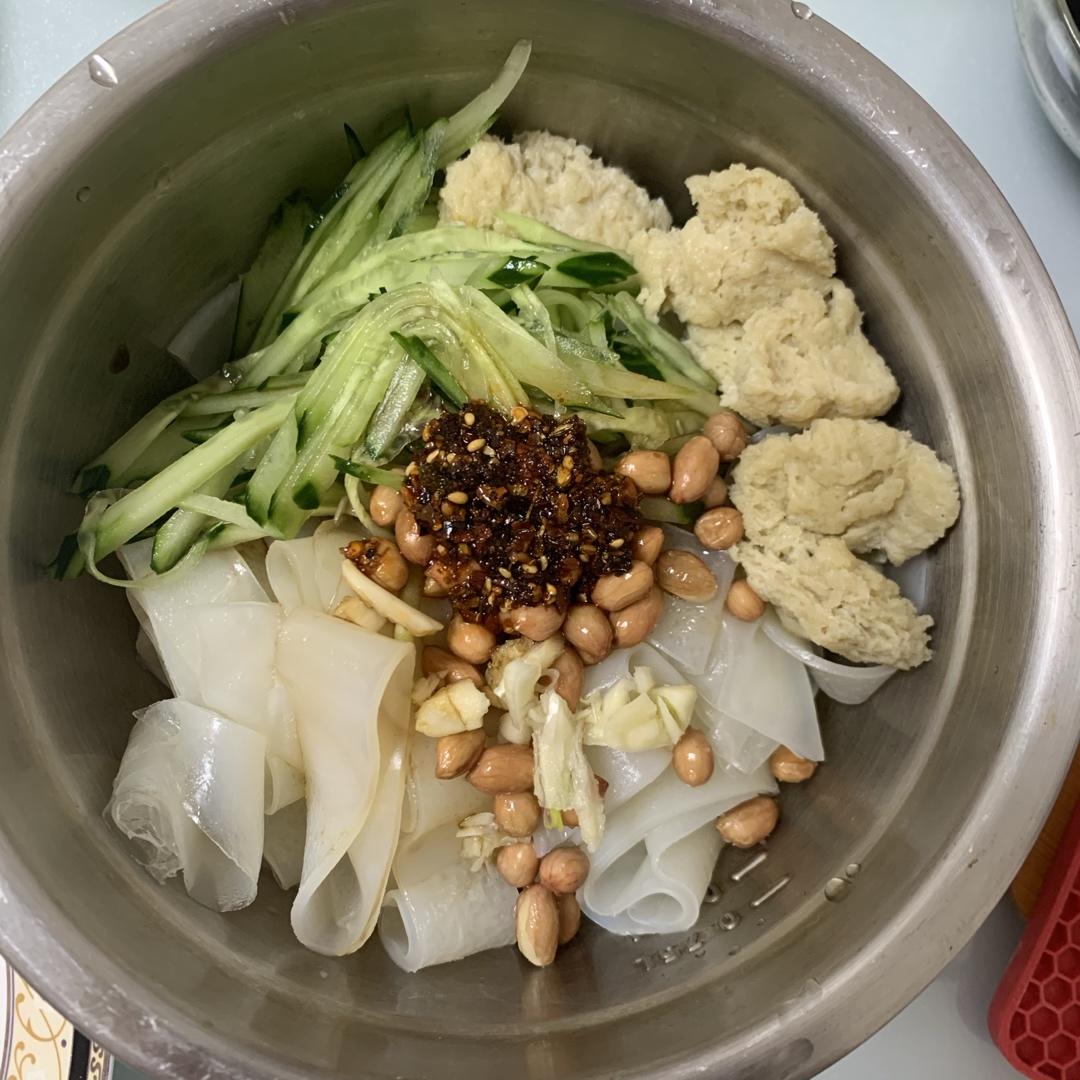凉皮-家庭自制（告诉你自己做更劲道的秘诀）