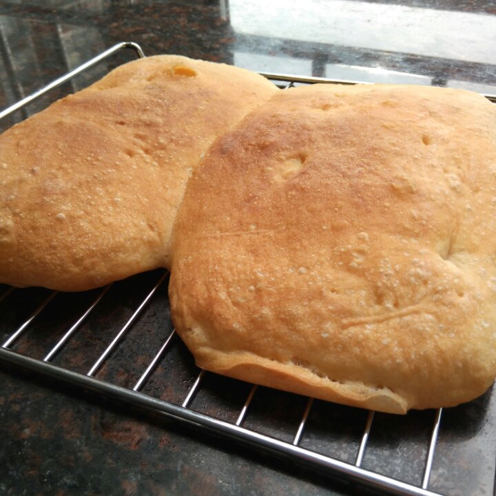 免揉意大利拖鞋面包ciabatta（吐血整理史上最全藤田千秋免揉欧包制作心得）