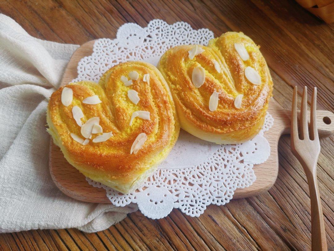 心形椰蓉面包