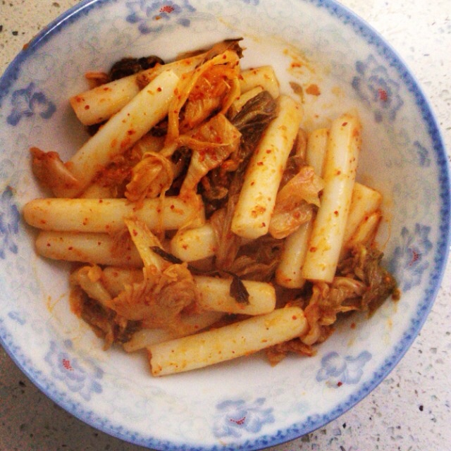 泡菜炒年糕