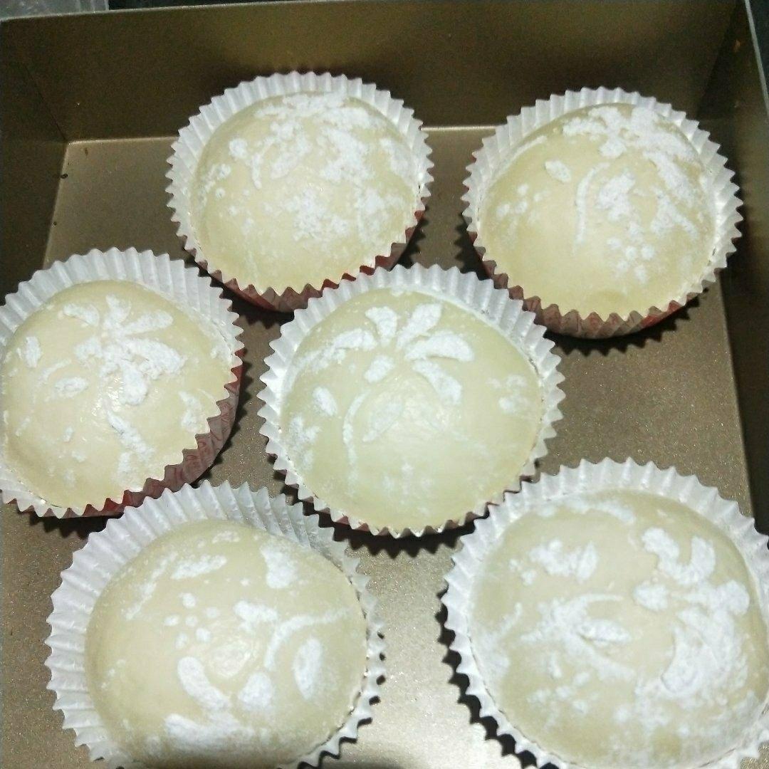 沙拉肉松咸蛋黄面包