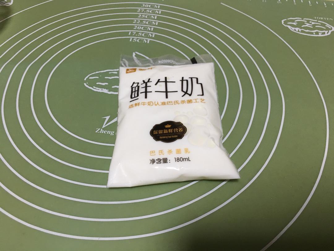 纯奶手撕吐司的做法 步骤1