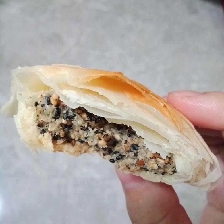 椒盐芝麻月饼