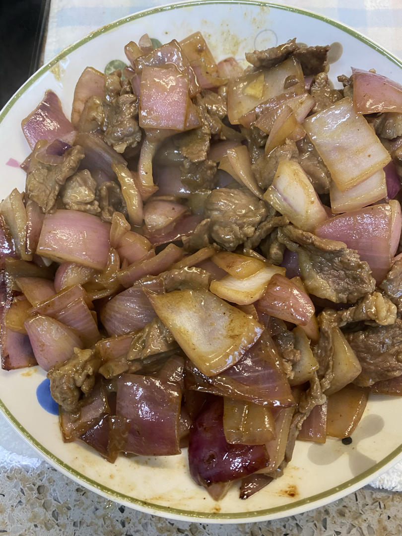 洋葱炒肉