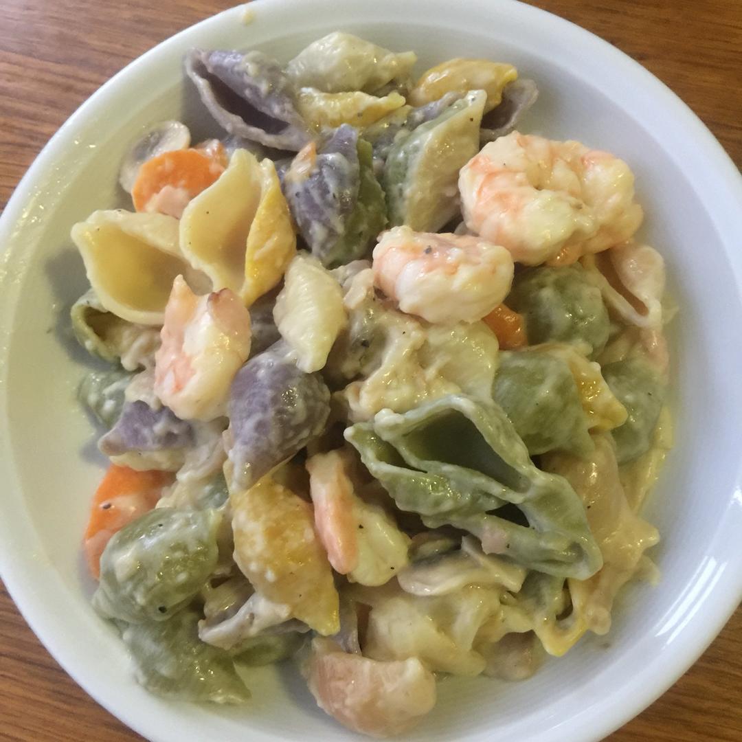 白酱海鲜贝壳面