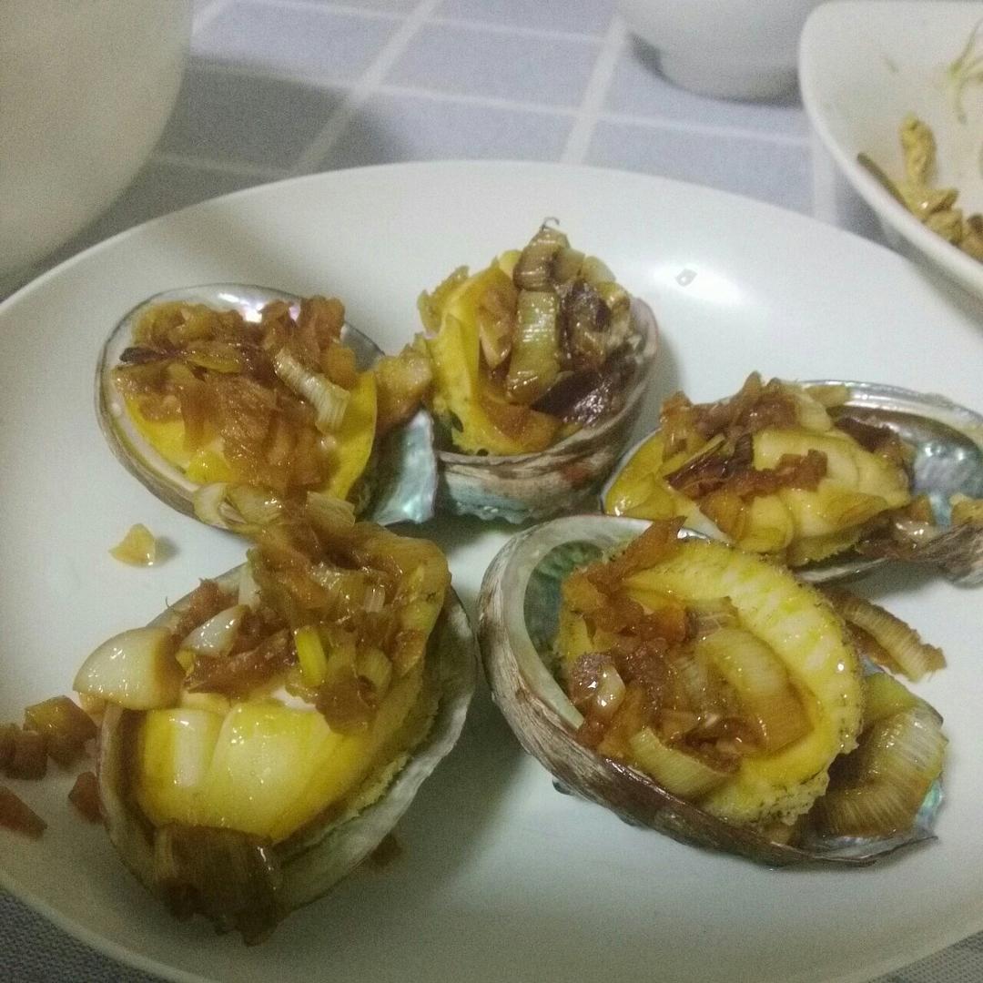 蒜蓉蒸鲍鱼