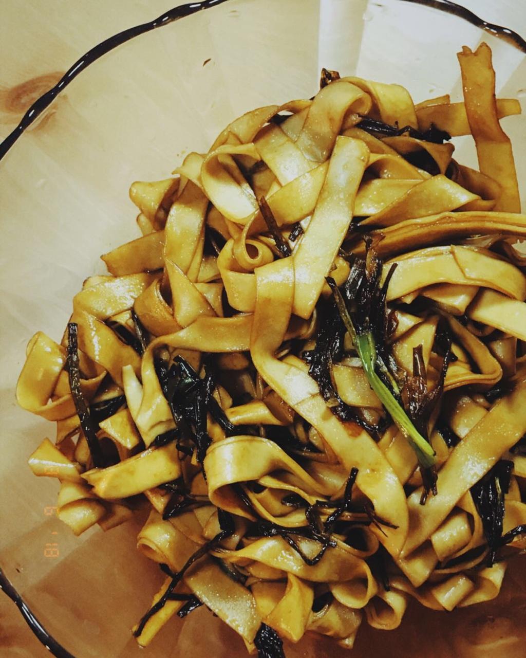 葱油拌面（快手简单，美味无敌）