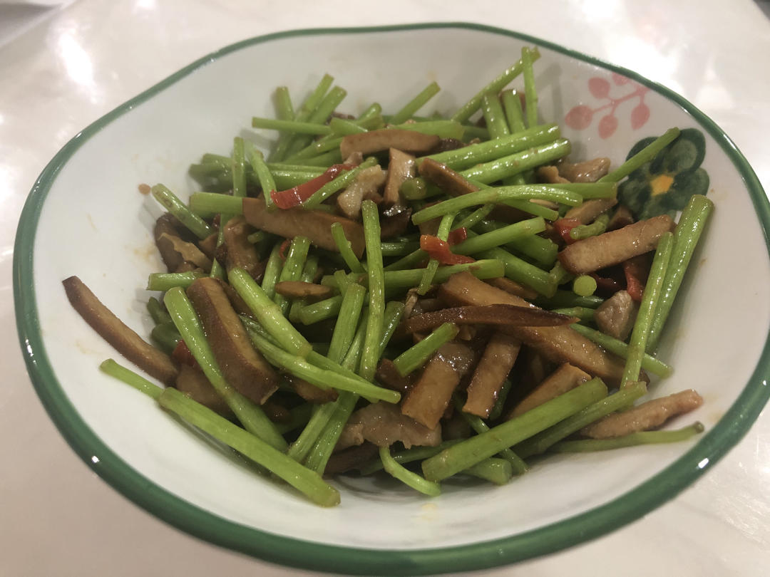 芦蒿豆干炒肉丝
