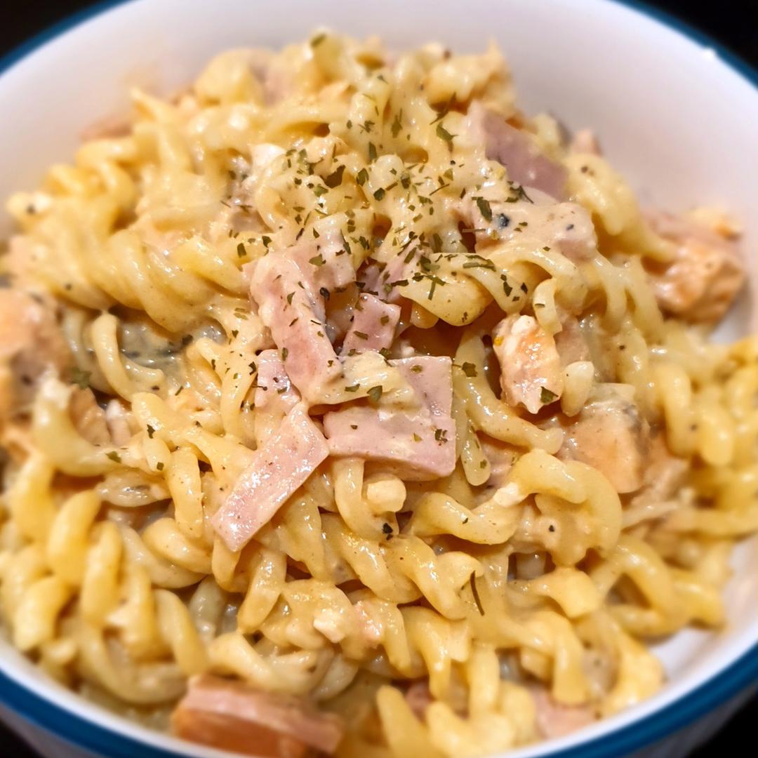 三文鱼意面