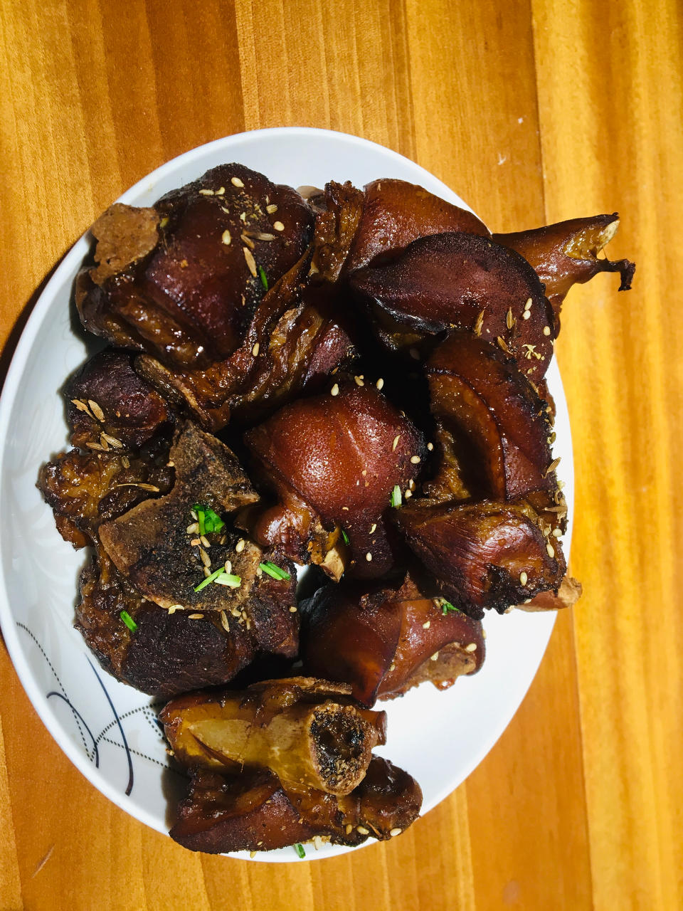 吃过忘不了的烤猪脚