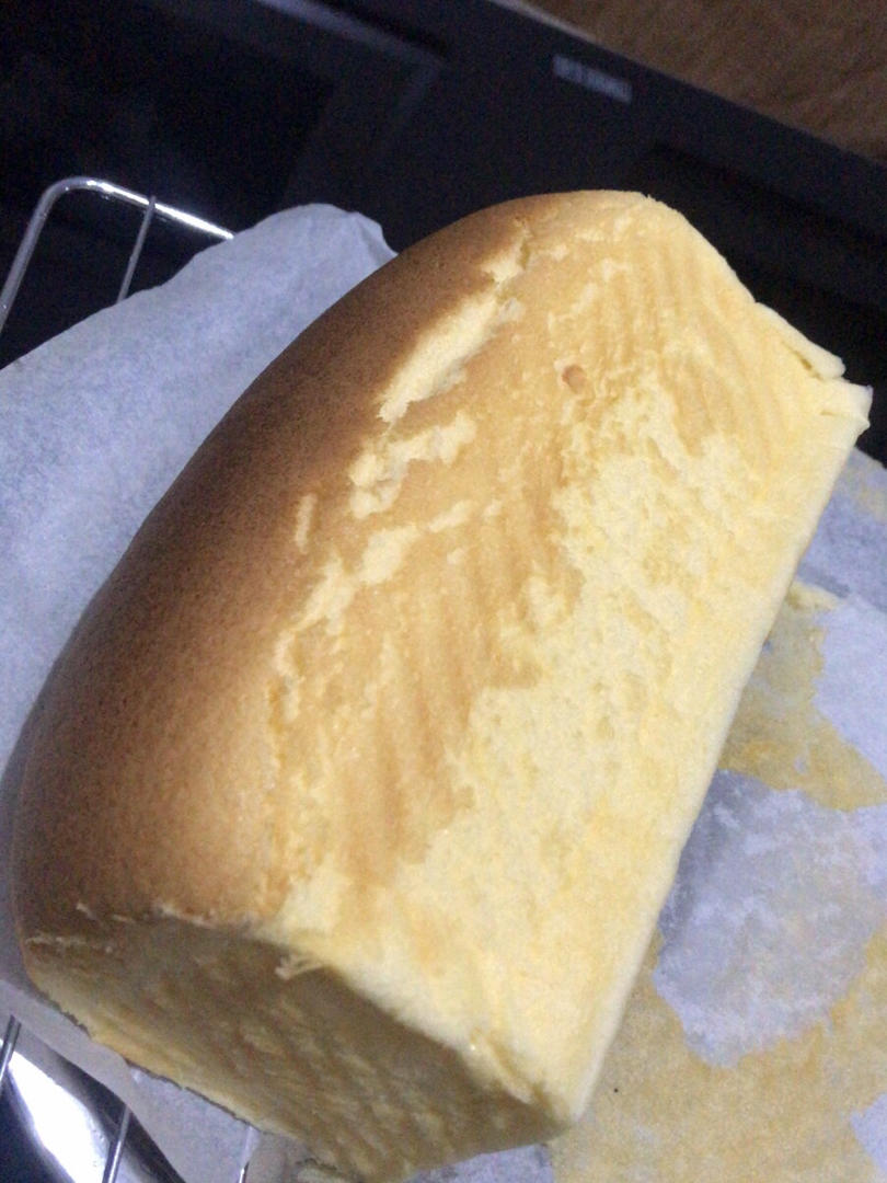 堪比柯基屁股
爆浆芝士🧀古早蛋糕