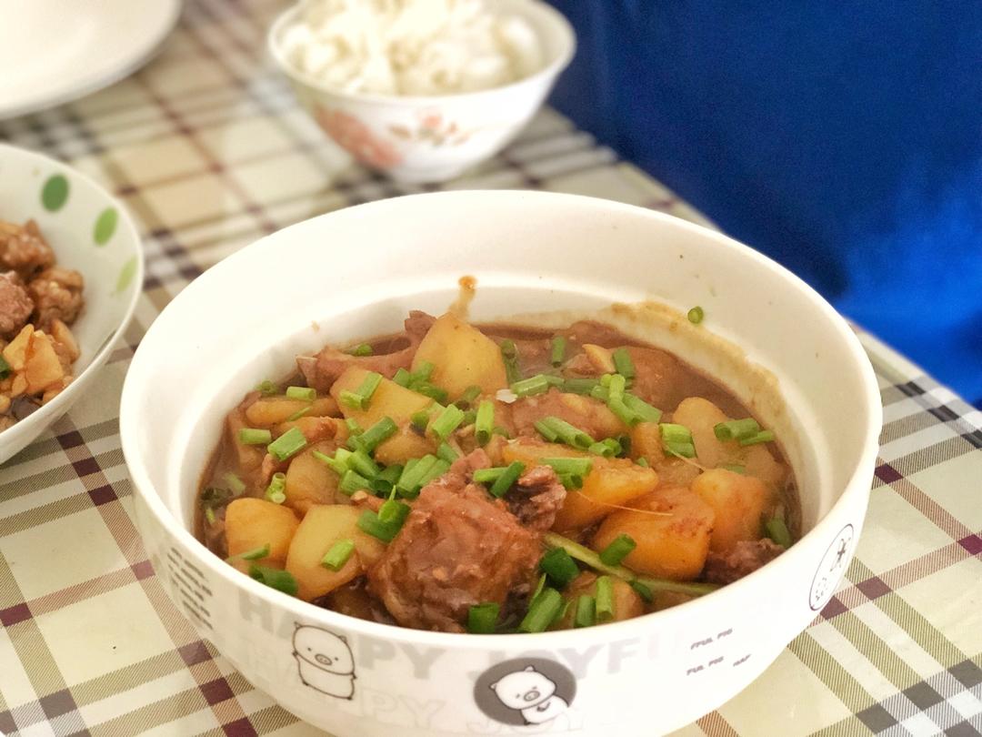 土豆炖排骨