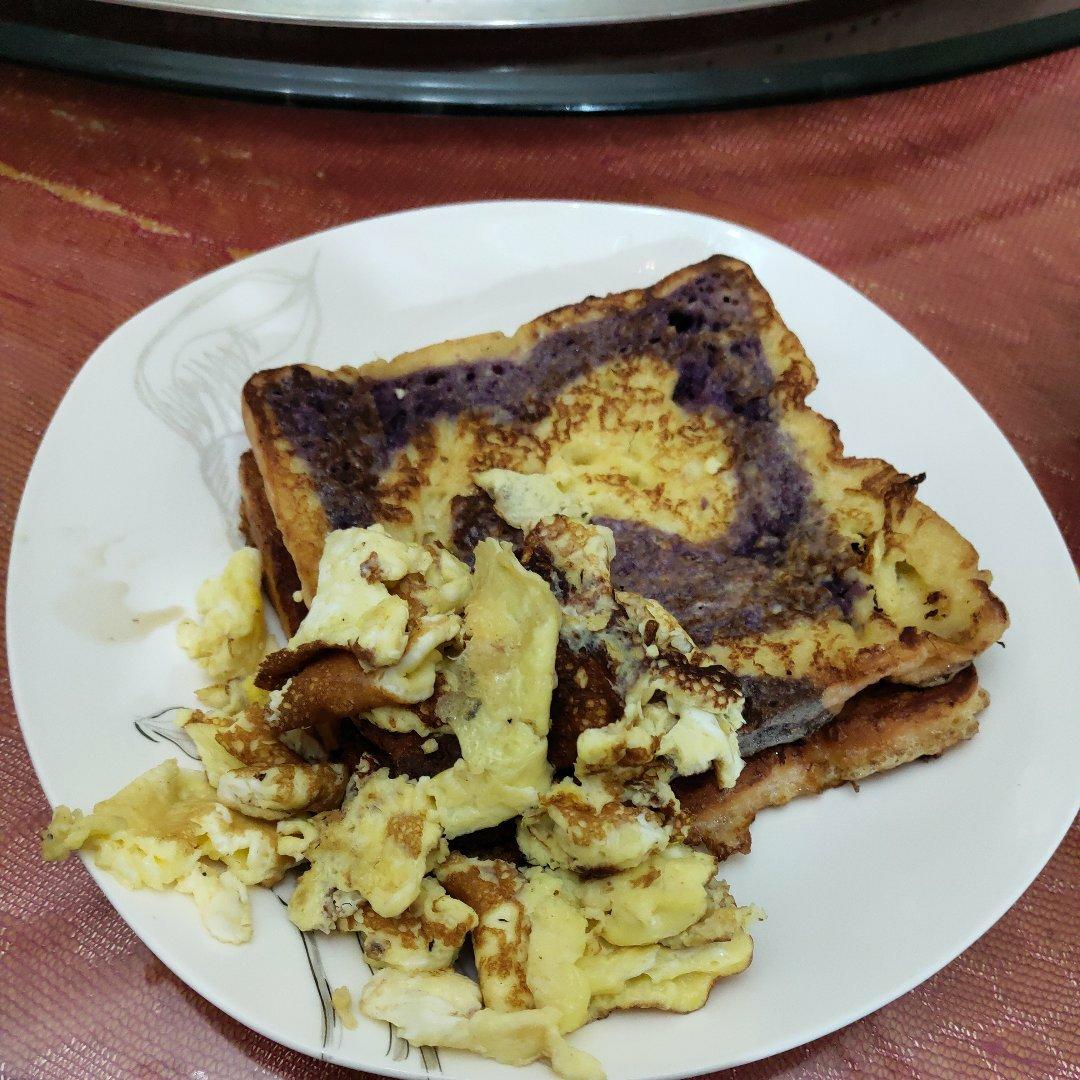 鸡蛋牛奶面包片