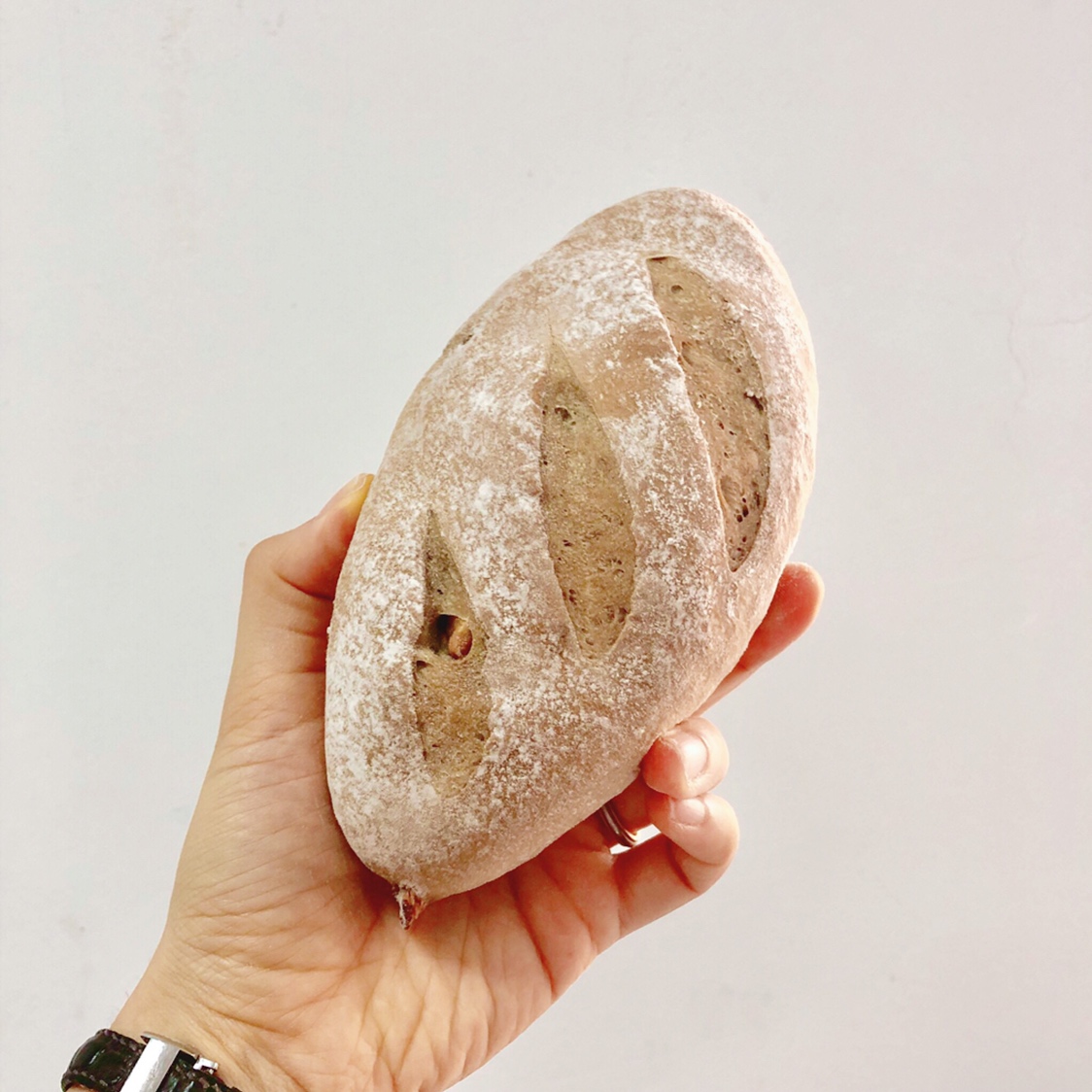 【西点中级_面包】健康杂粮面包/核桃葡萄干面包/核桃面包的做法