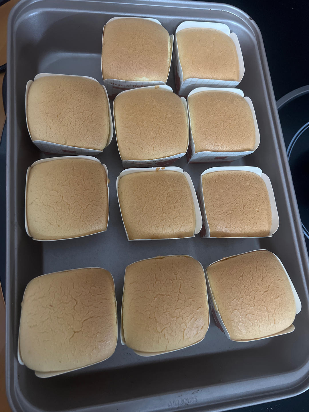 戚风小纸杯蛋糕