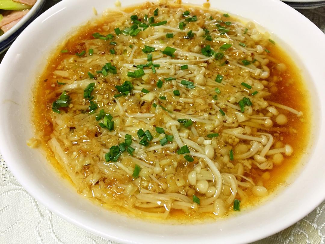 蒜蓉蒸金针菇