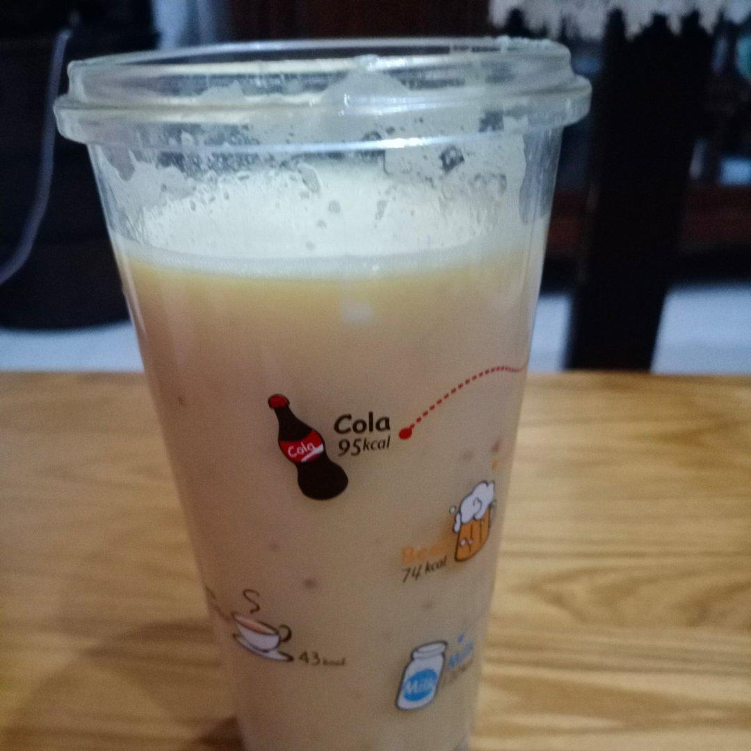 简易颜值高的「草莓饮品」