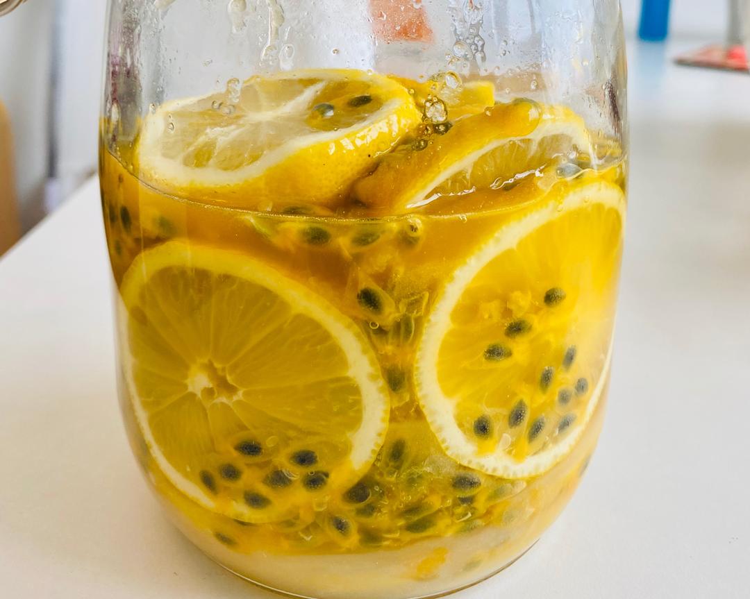 蜂蜜柠檬百香果的做法