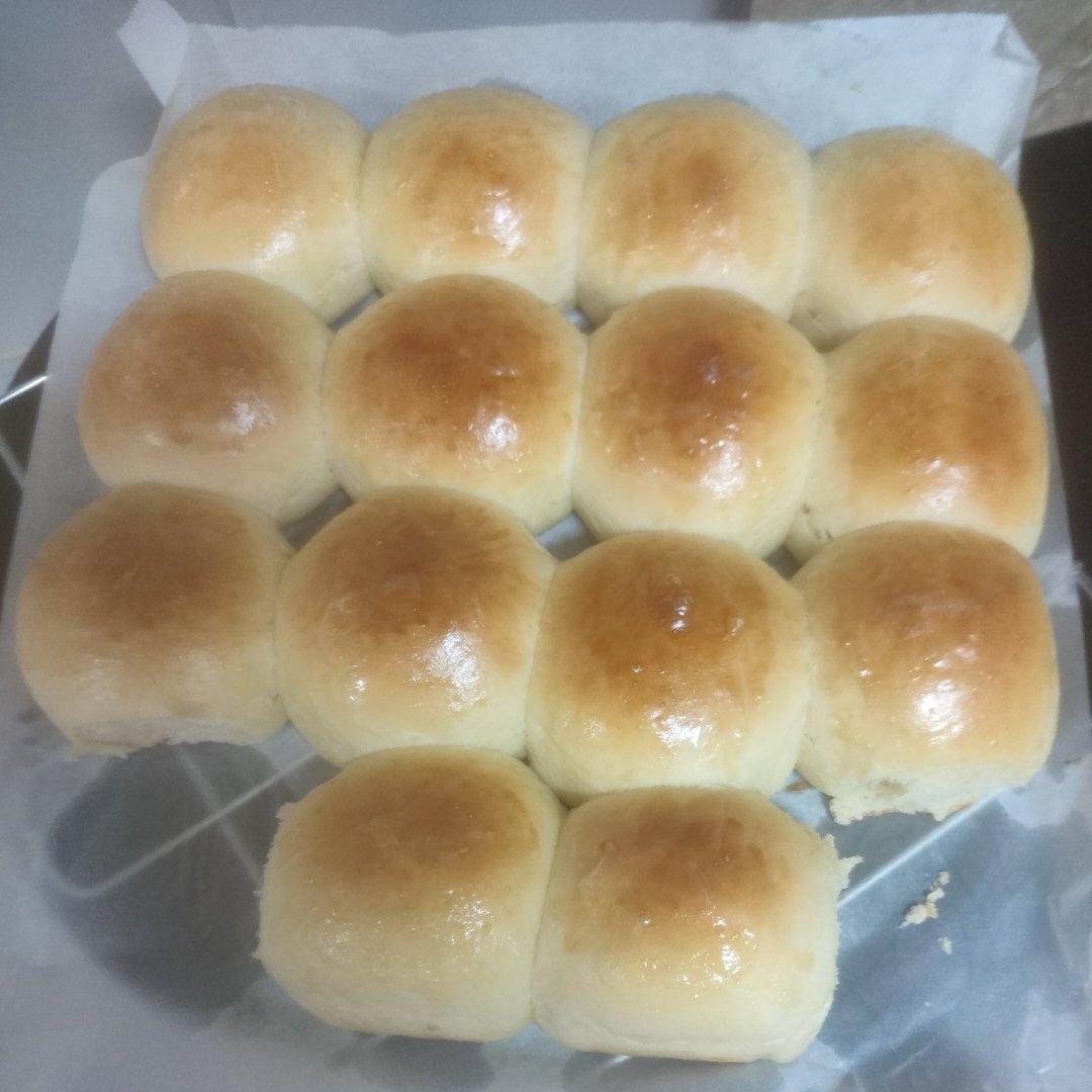 一次性发酵鲜奶油小面包
