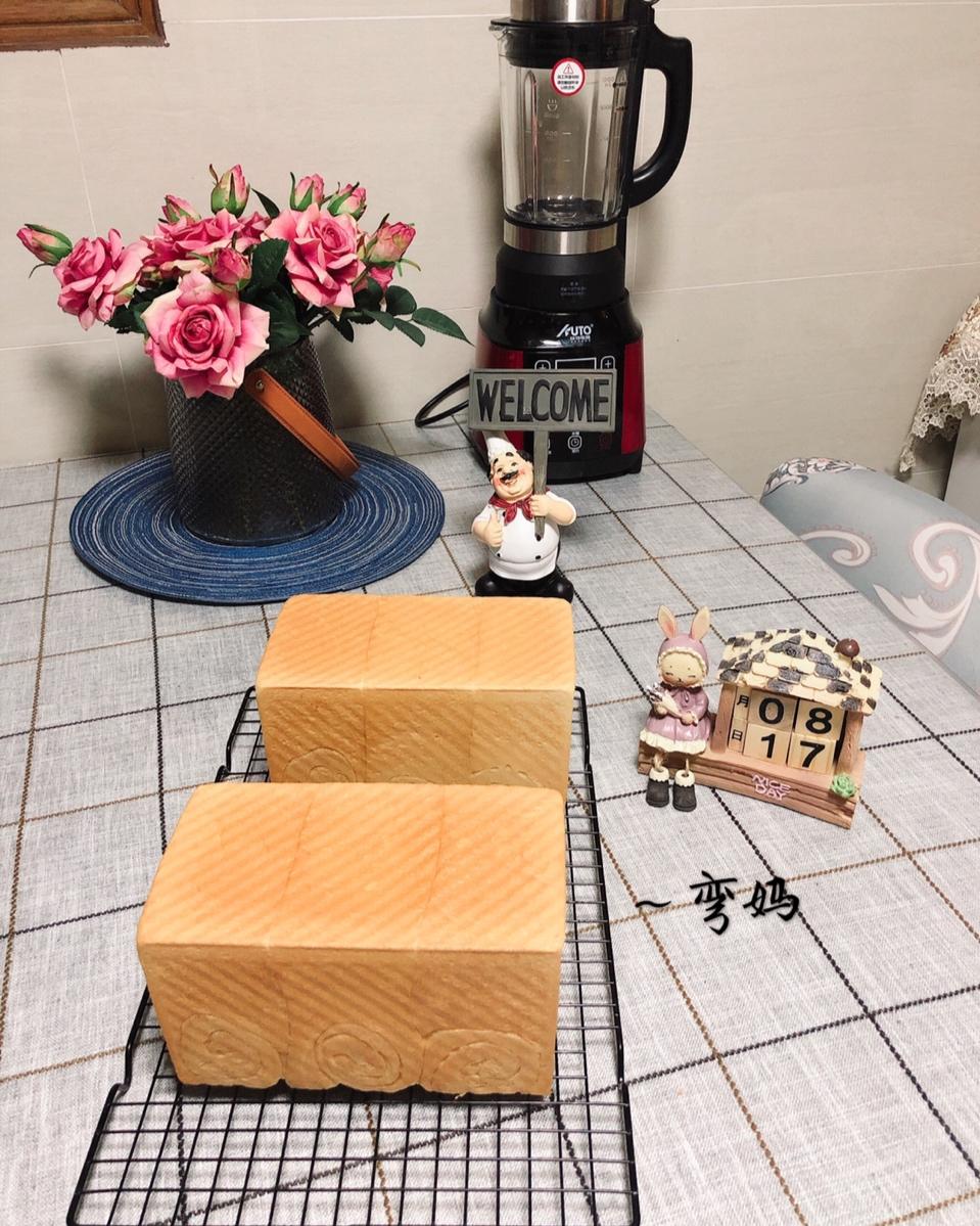 椰奶吐司