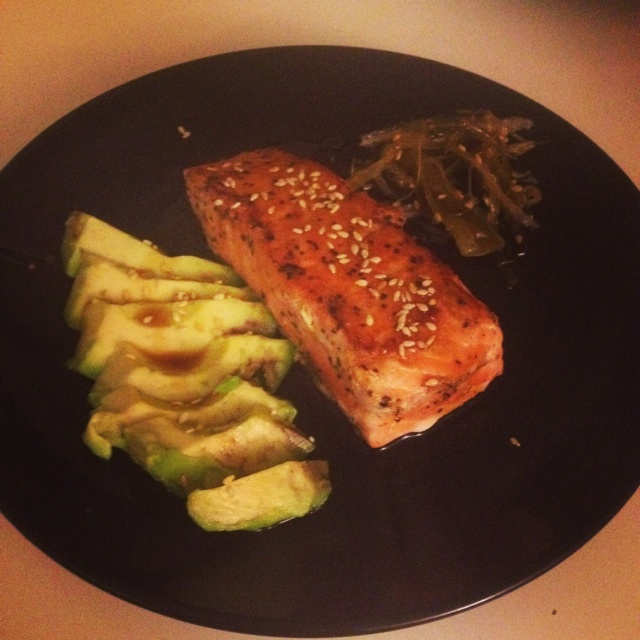 三文鱼牛油果拌饭