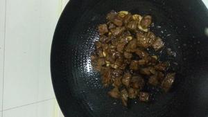 黑椒牛肉粒的做法 步骤4