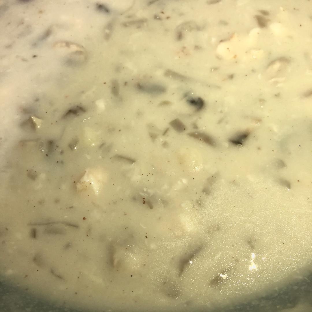 超惊艳奶油蘑菇汤(牛奶版本)