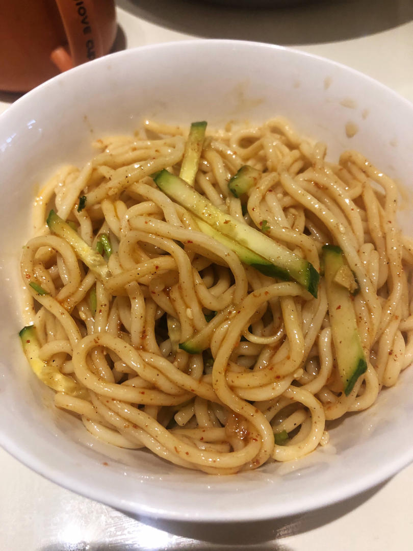 酸辣凉拌面