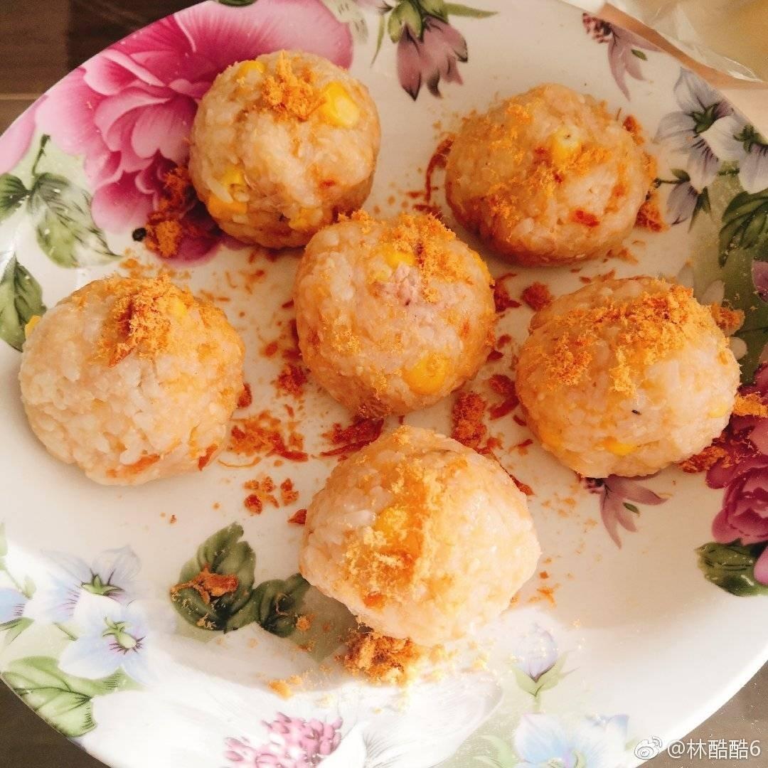 金枪鱼饭团