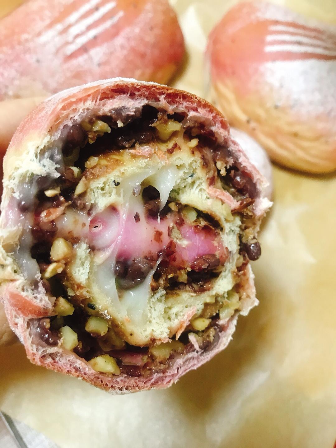 小白版欧包-火龙果麻薯红豆糯米核桃包的做法