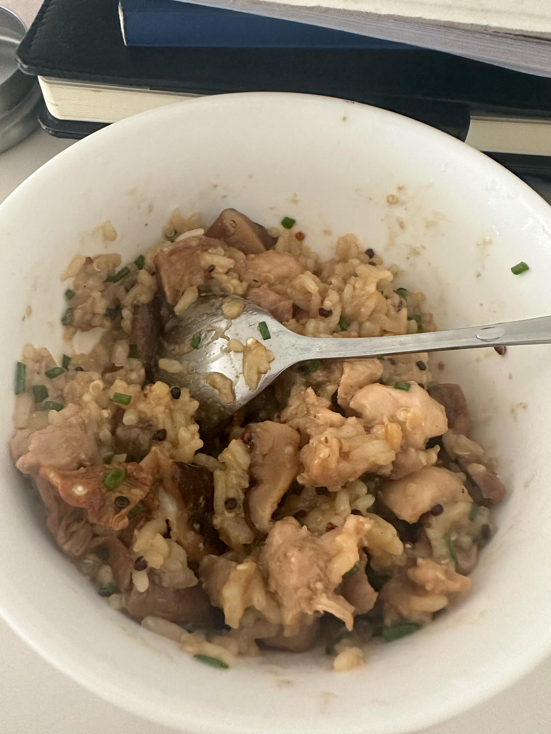 辣妹美食｜第二十六集 ㊙️香菇鸡腿焖饭🍗