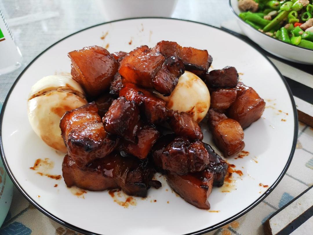厨师长教你：“红烧肉”的家常做法，肉香四溢肥而不腻