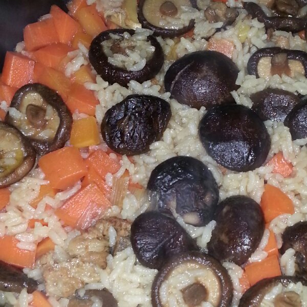 喷香排骨焖饭（爆好吃）