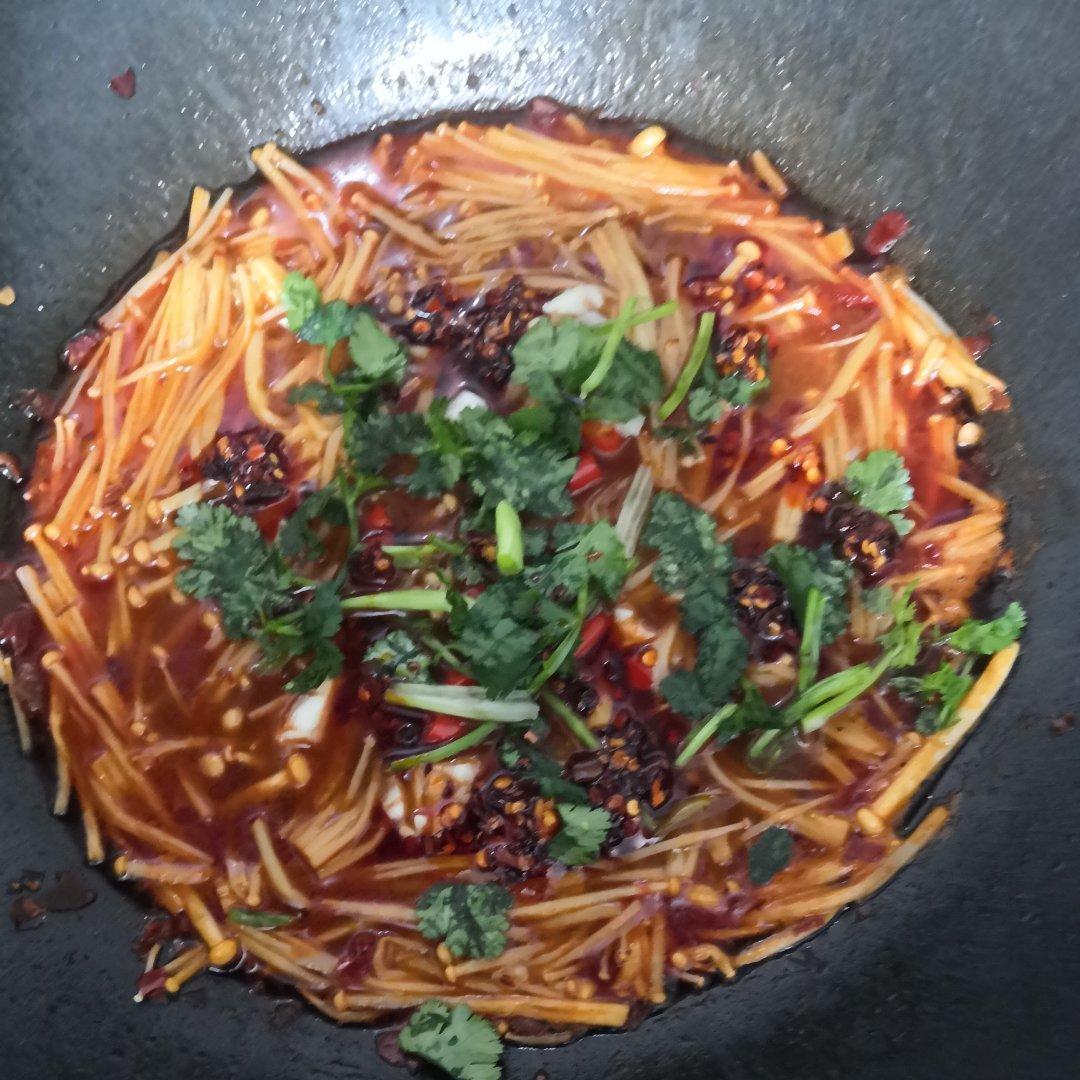 香辣水煮金针菇