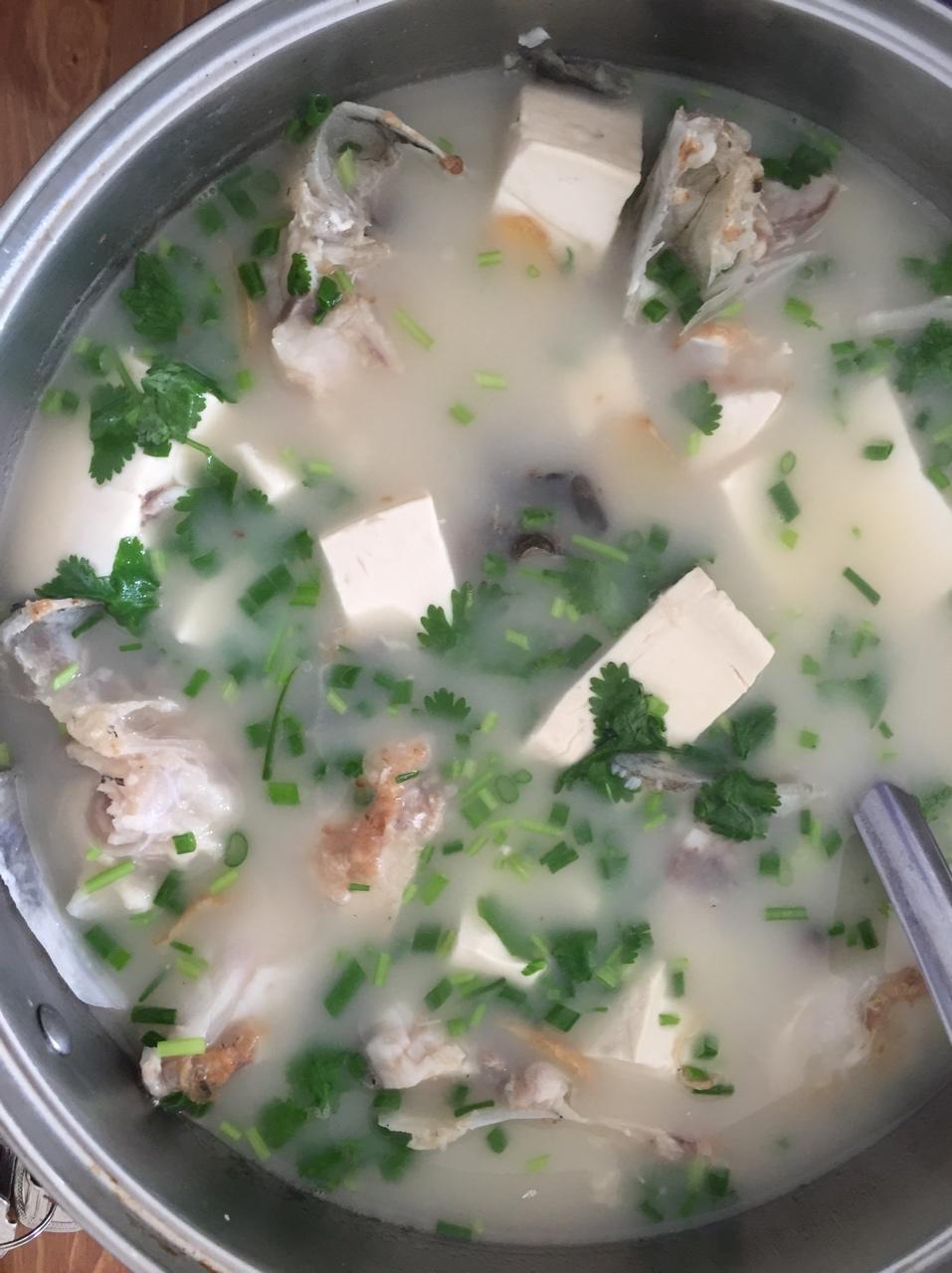 鱼头豆腐汤