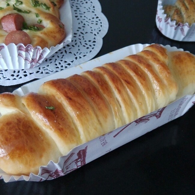 毛毛虫肉松面包