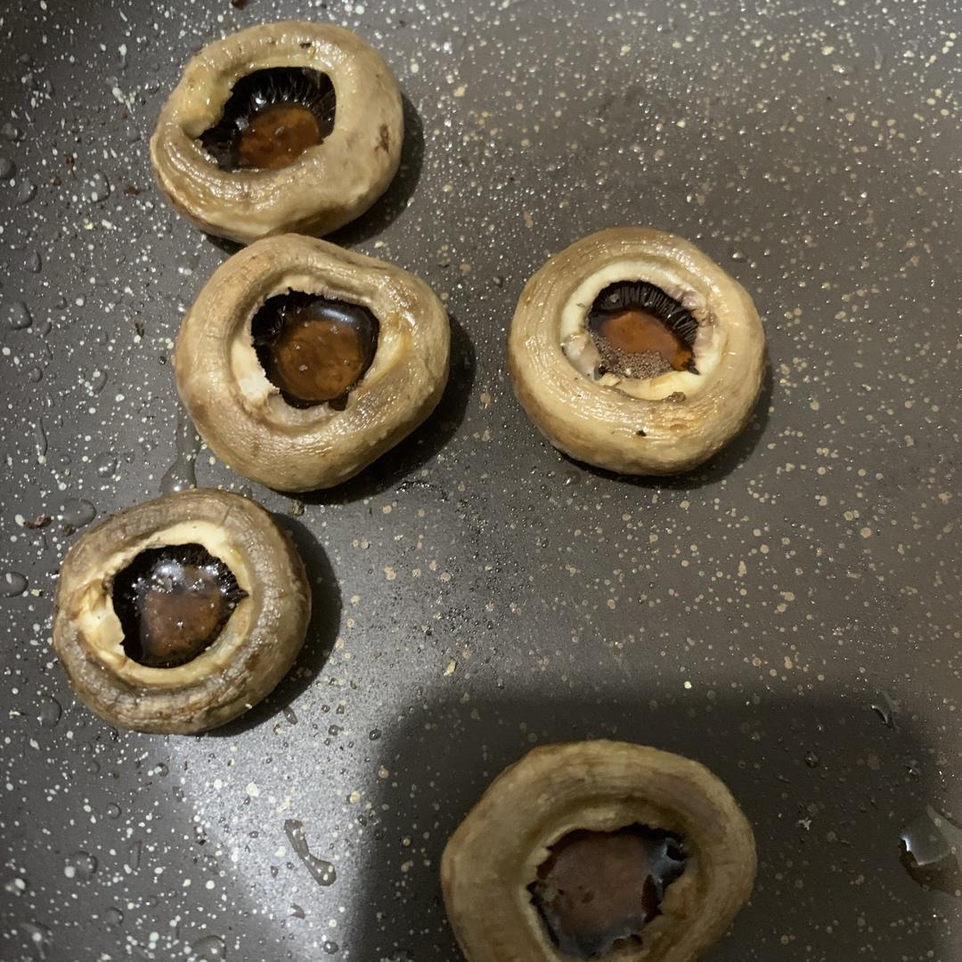 保留最原始鲜味儿的煎口蘑